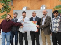 L’equip guanyador del Programa. D’esquerra a dreta José Antonio Molina, Roger Malet, Raúl Aragonés, Buenaventura Guamis (director del Parc de Recerca UAB),  Carles Ferrer i Joan Oliver // Imatge cedida per Parc de Recerca UAB