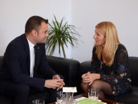 Reunió entre Jordi Ballart i Ana María Martínez // Imatge cedida per l'Ajunatment de Rubí