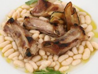 Costella de porc amb mongetes